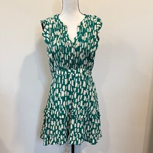 THML Patterned Green/Cream Dress Size Medium